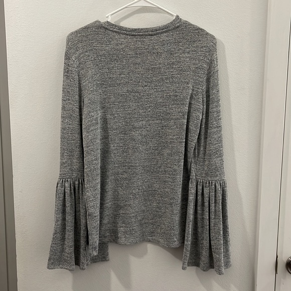 Gray Long Sleeve Banana Republic Blouse - Picture 4 of 4